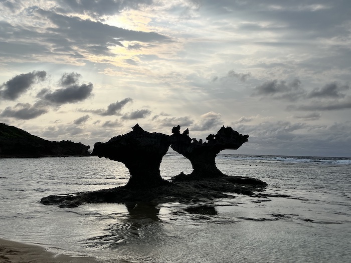 ハートロック　古宇利島　隠れハート