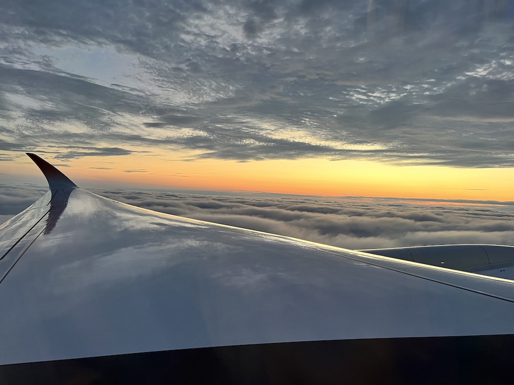 飛行機　景色　夕日