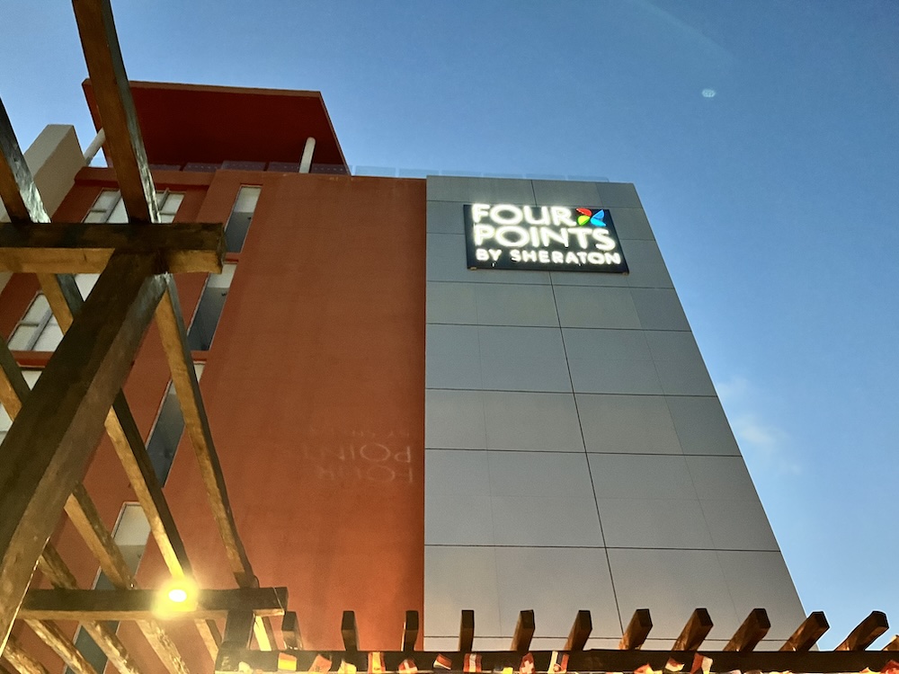Four points by Sheraton Cancun　外観