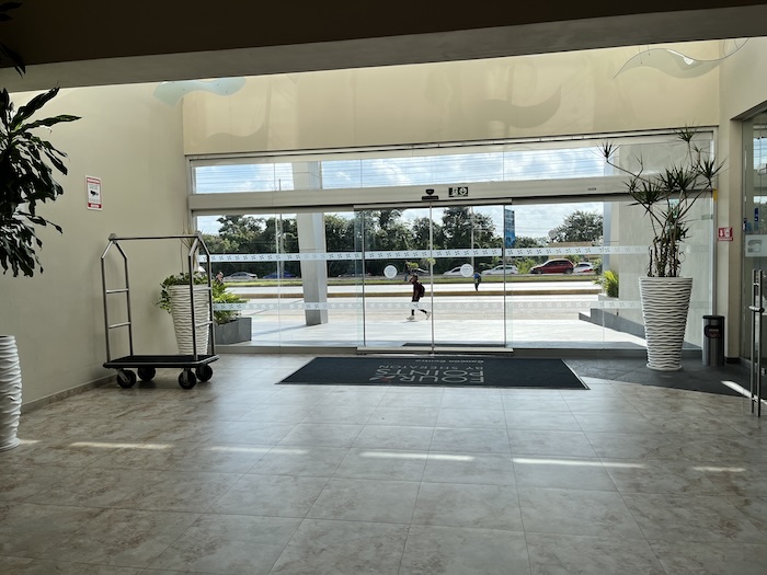 Four points by Sheraton Cancun　エントランス