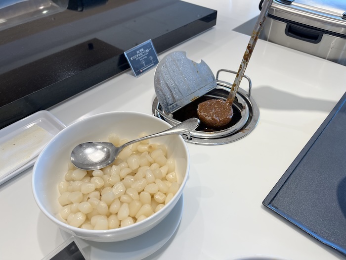 羽田空港第３ターミナル　サクララウンジ　SKY VIEW JALカレー