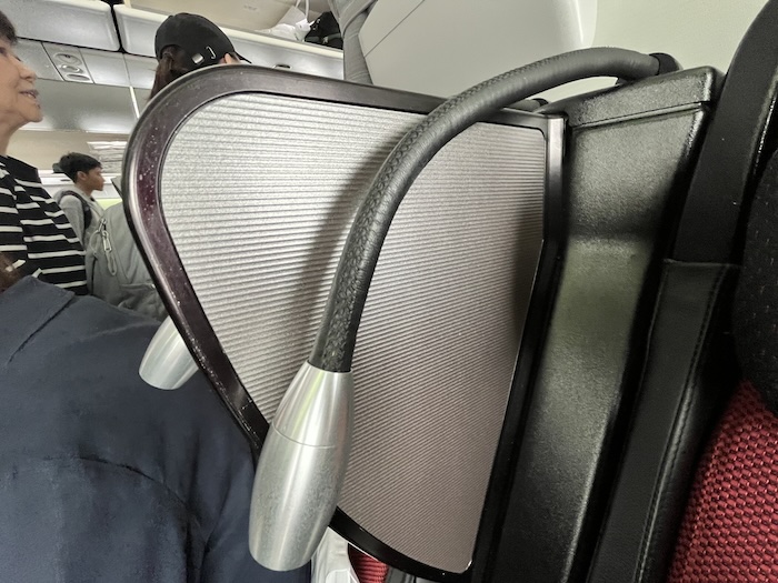 JAL 787-9 プレミアムエコノミー　読書灯