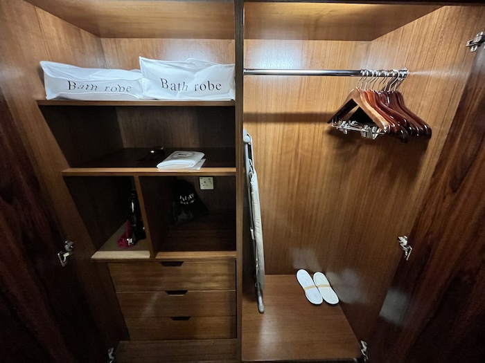 シェラトンタワーズシンガポール　２シングル　クローゼット