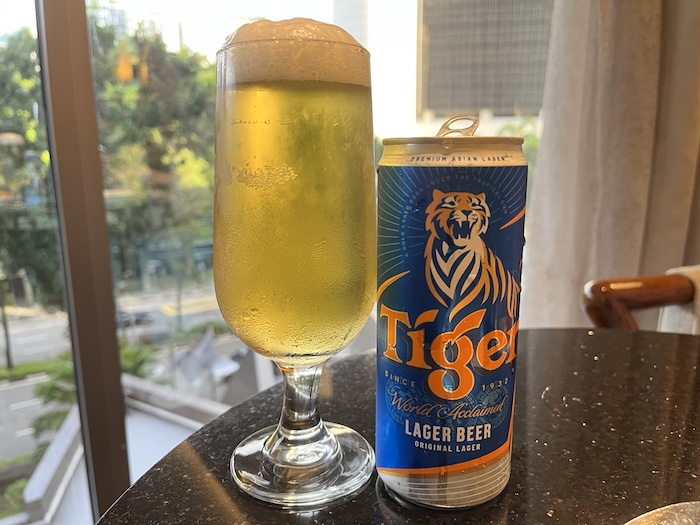 シェラトンタワーズシンガポール　ラウンジ　タイガービア