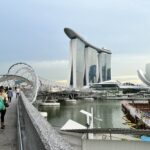 マリーナベイ・サンズ マリーナ湾から船首を望む