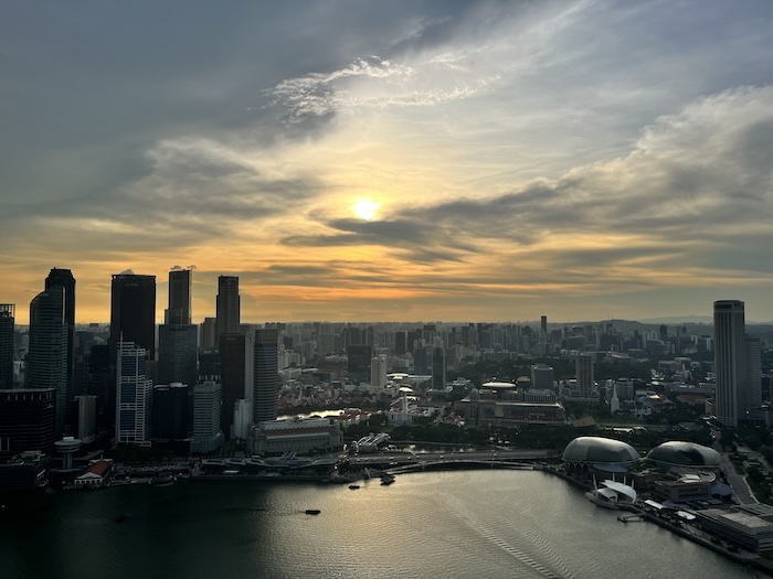 SkyPark Observation Deck 夕方