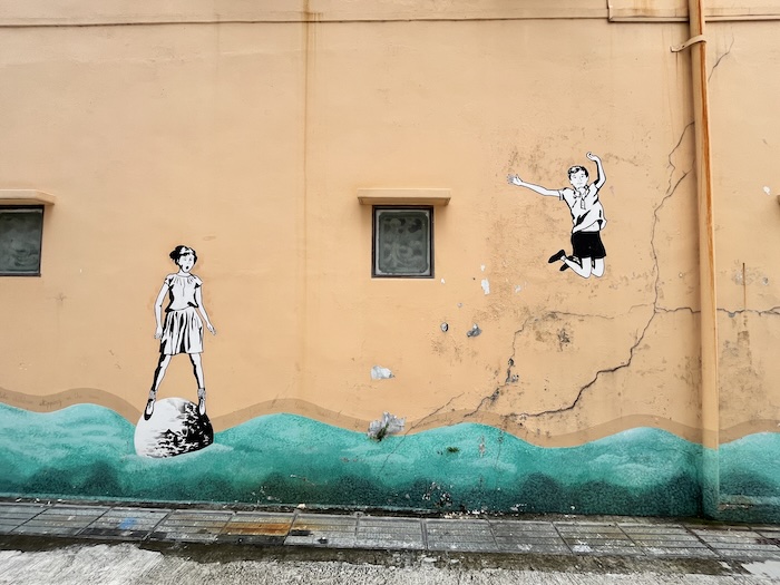 カトン アートな壁