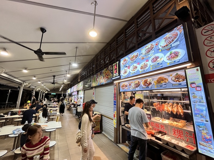 ニュートンフードセンター 中の雰囲気