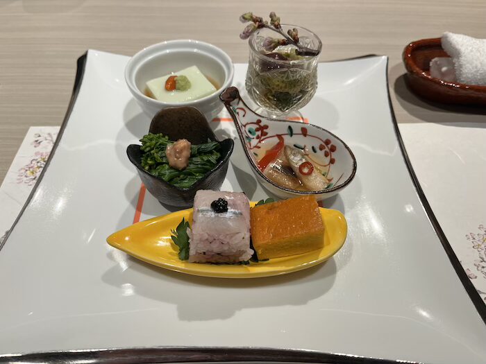 箱根湯宿 然 先八寸