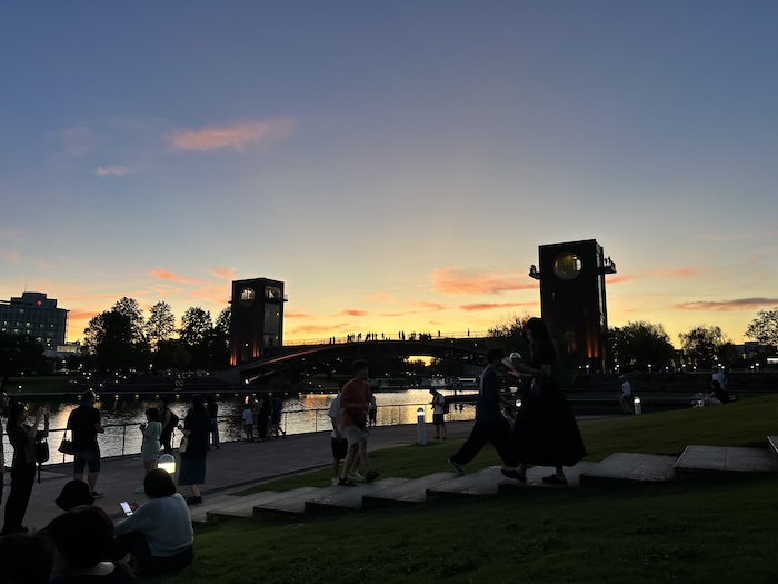 富岩運河環水公園　夕暮れ
