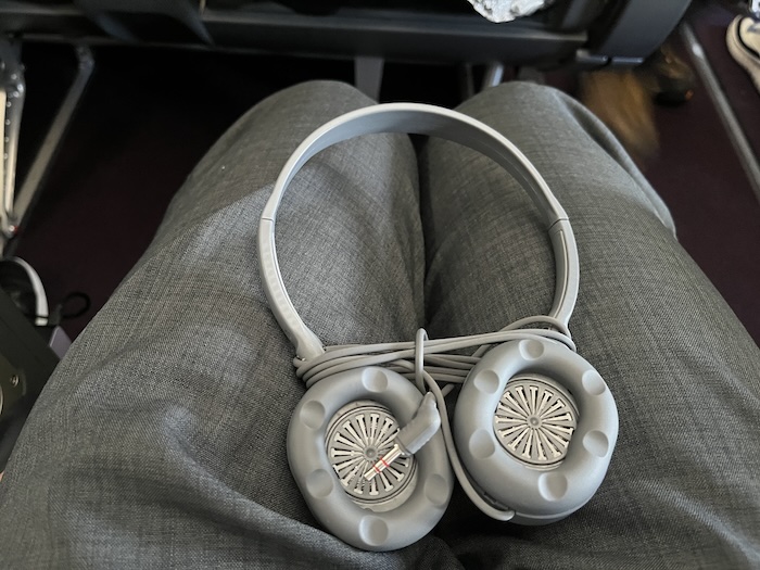 A350-900 クラスJ ヘッドホン　裏面